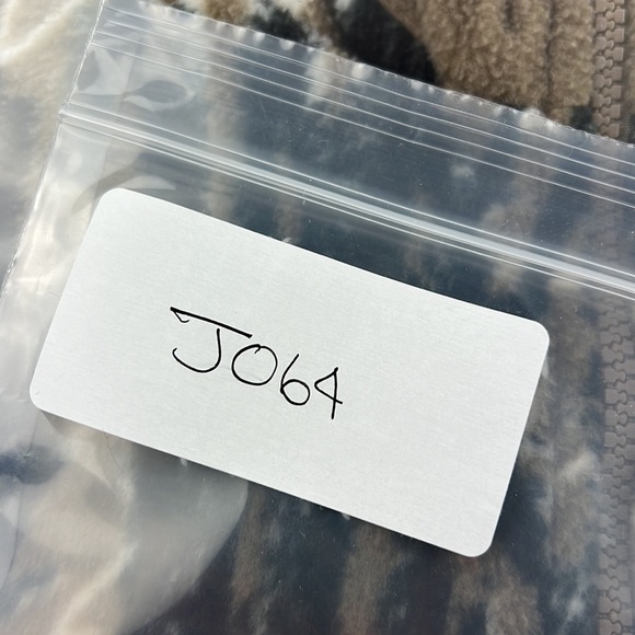 Fluid Fleece Wolf Graphic Full Zippered  Sweater size Medium - Picture 10 of 10